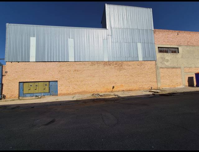 1,200M² WAREHOUSE FOR SALE IN DENVER